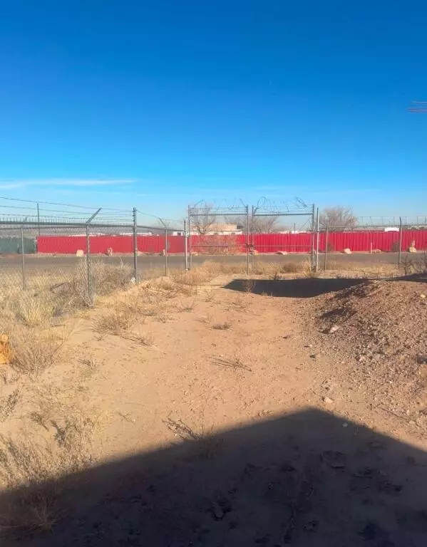 Albuquerque, NM 87105,616 COSO AVE SE