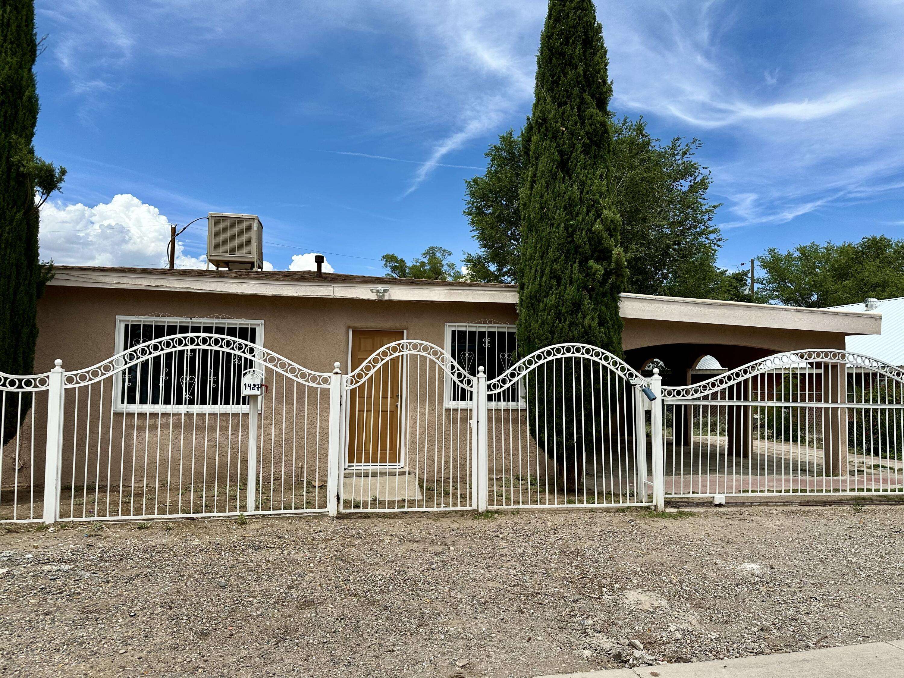 1427 VITO ROMERO RD SW, Albuquerque, NM 87105
