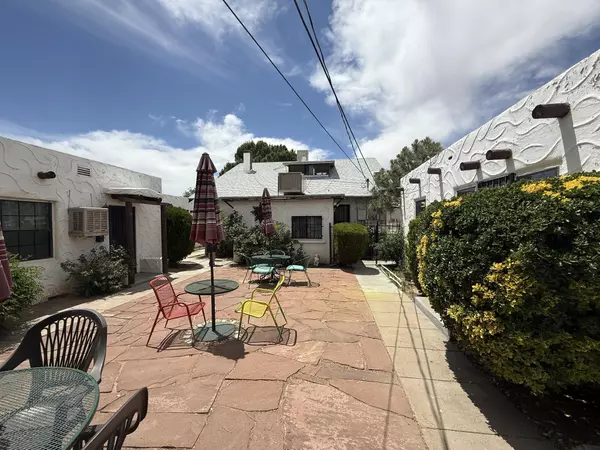 Albuquerque, NM 87102,313 Iron AVE SW