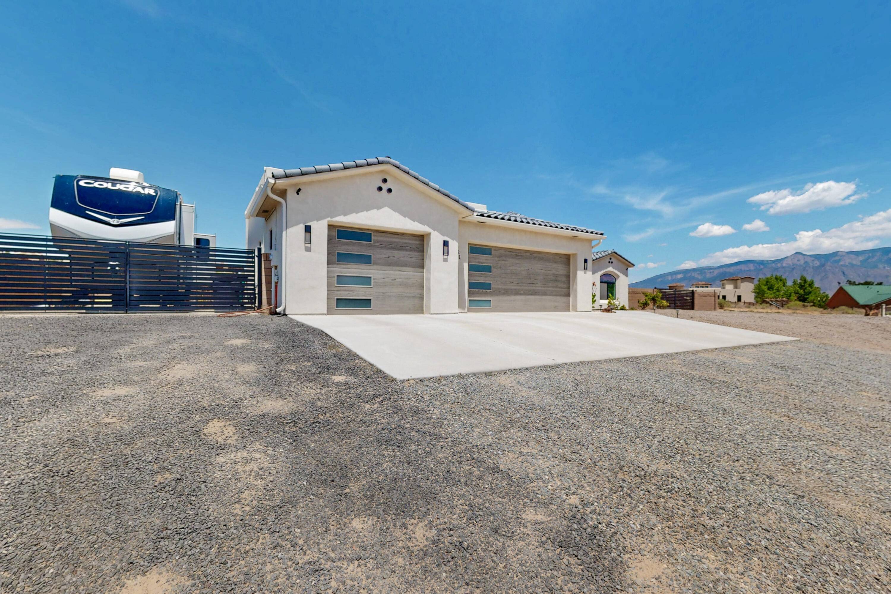 Rio Rancho, NM 87144,5721 RIO ANIMAS RD NE