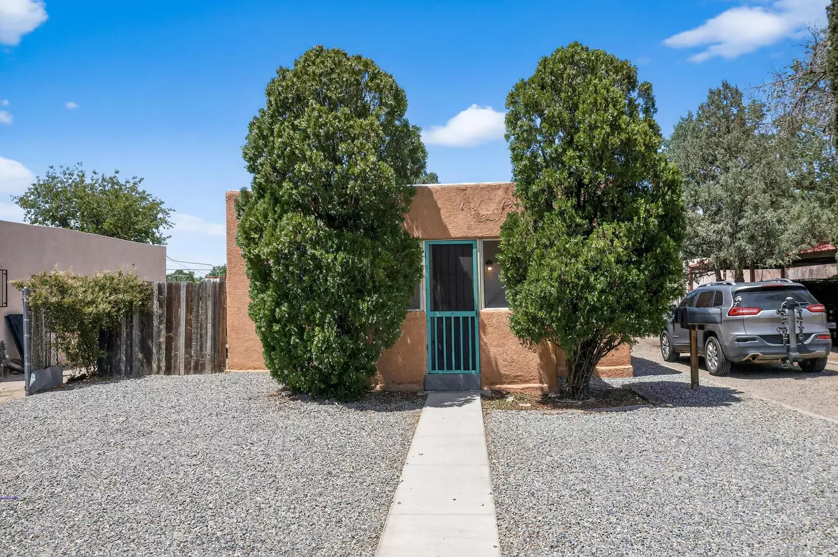 Albuquerque, NM 87106,2117 Lead AVE SE