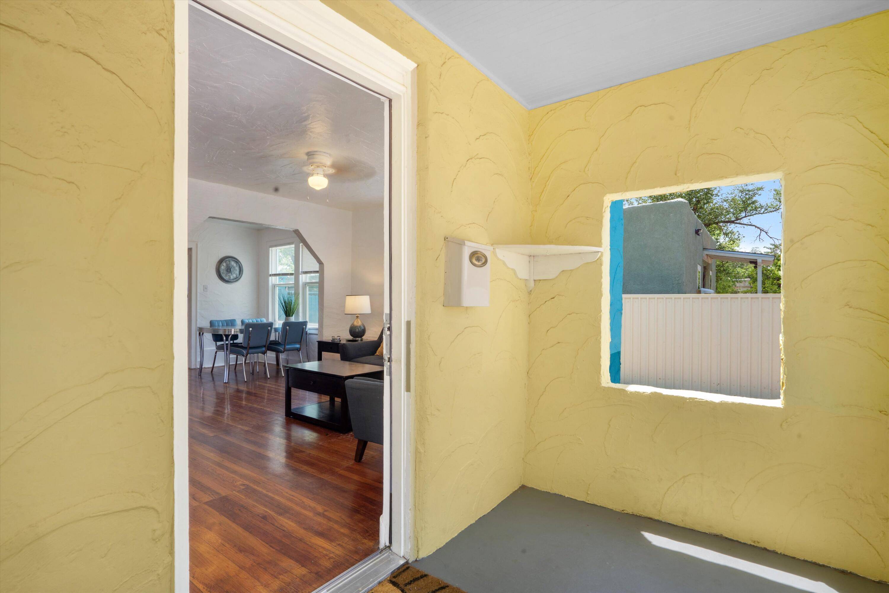 Albuquerque, NM 87106,322 PRINCETON DR SE