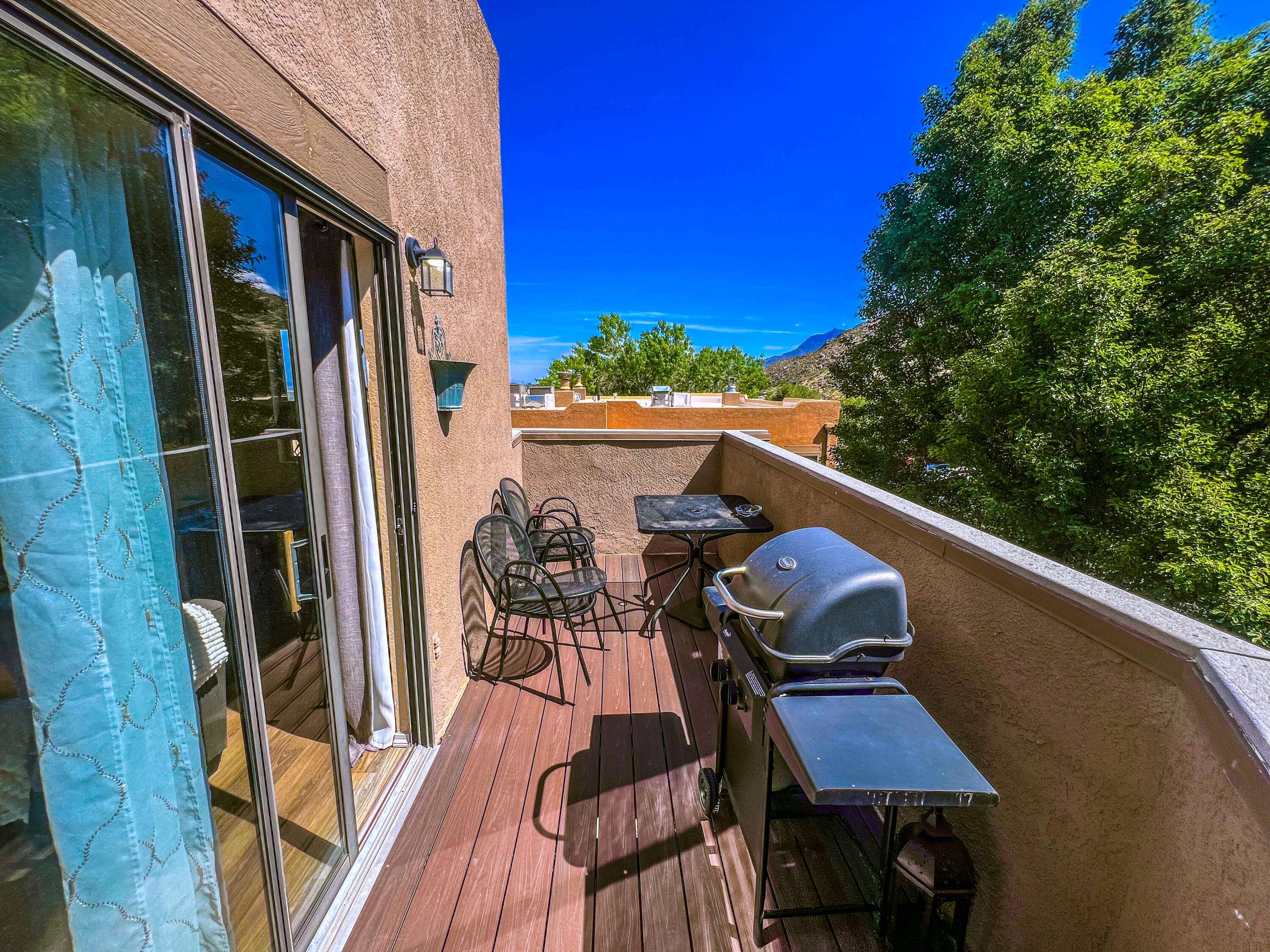 Albuquerque, NM 87112,2900 VISTA DEL REY NE #18d