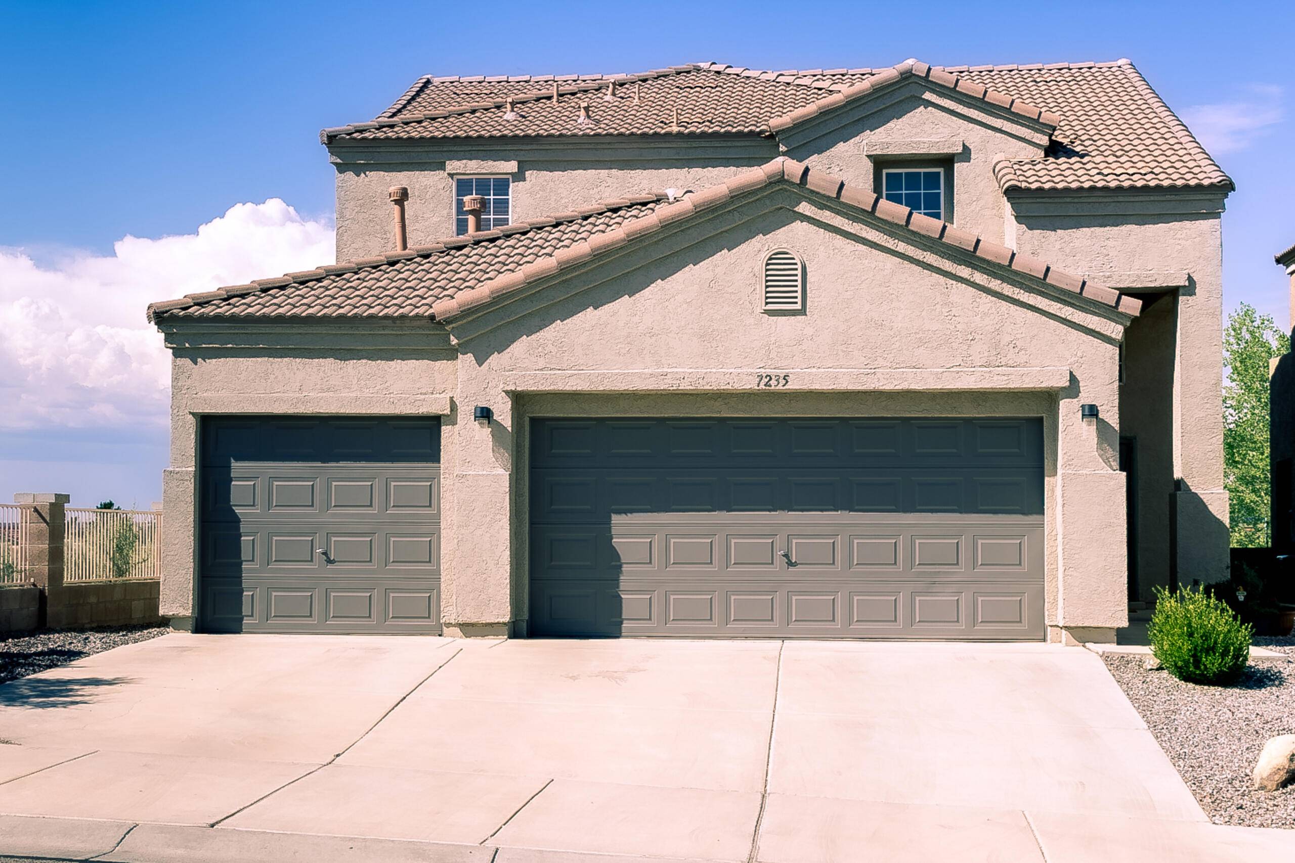Albuquerque, NM 87114,7235 Senecu CT NW