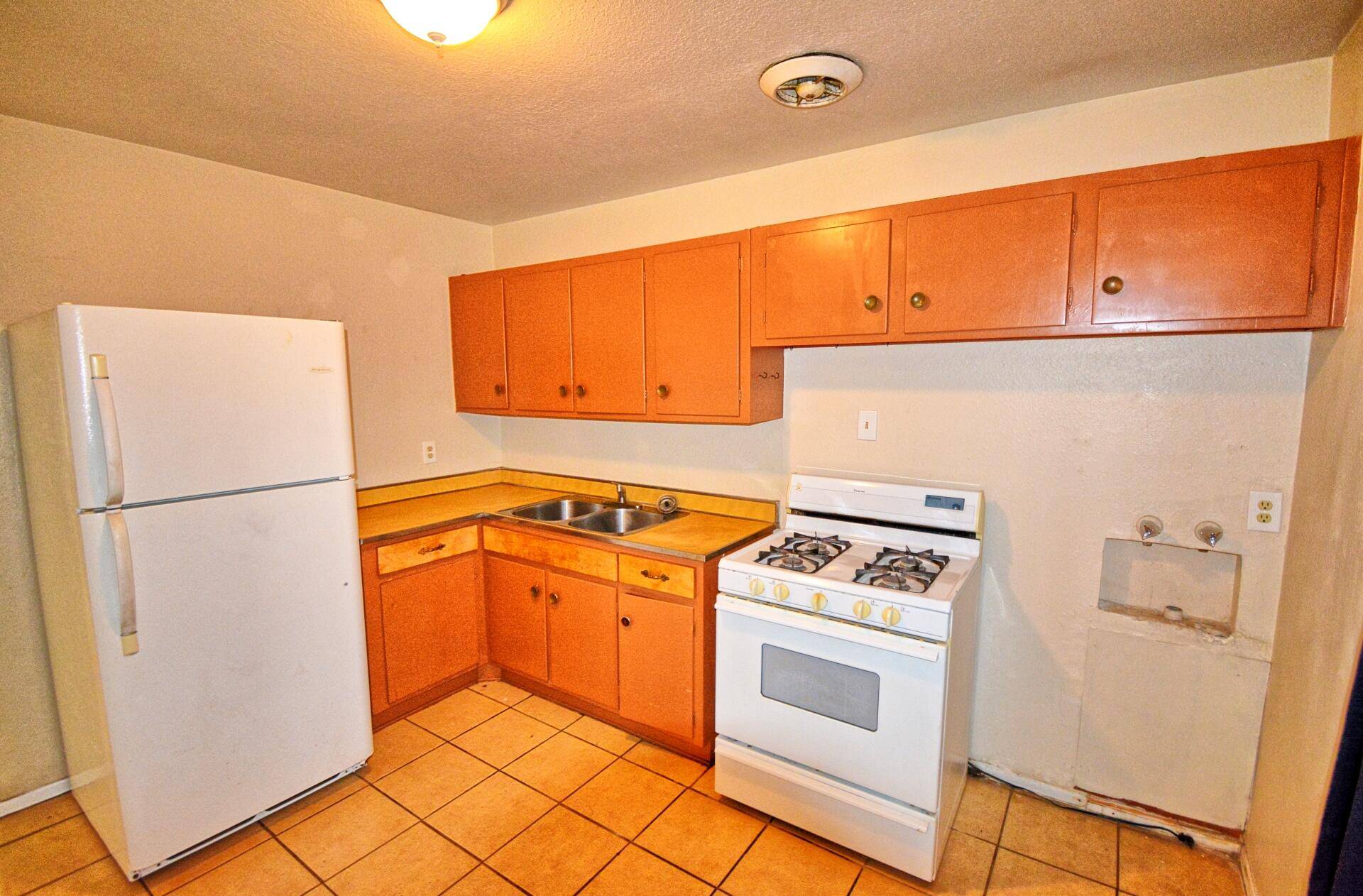 Albuquerque, NM 87108,304 TEXAS ST SE