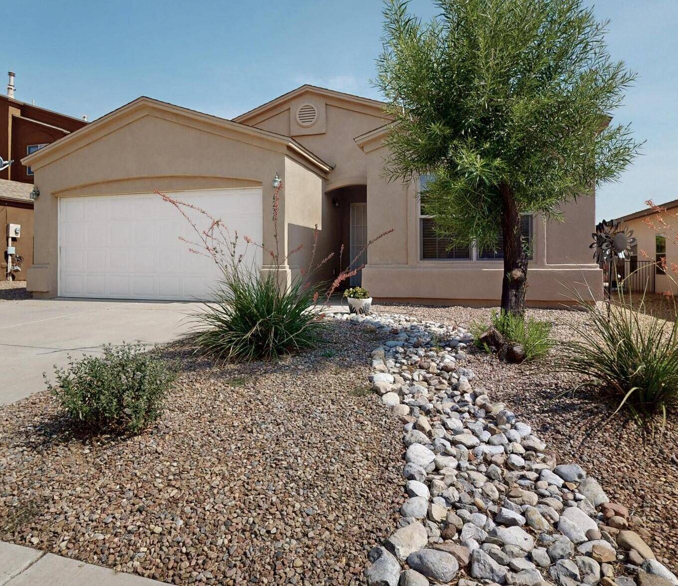 6236 NUEVA ESPANA RD NW, Albuquerque, NM 87114