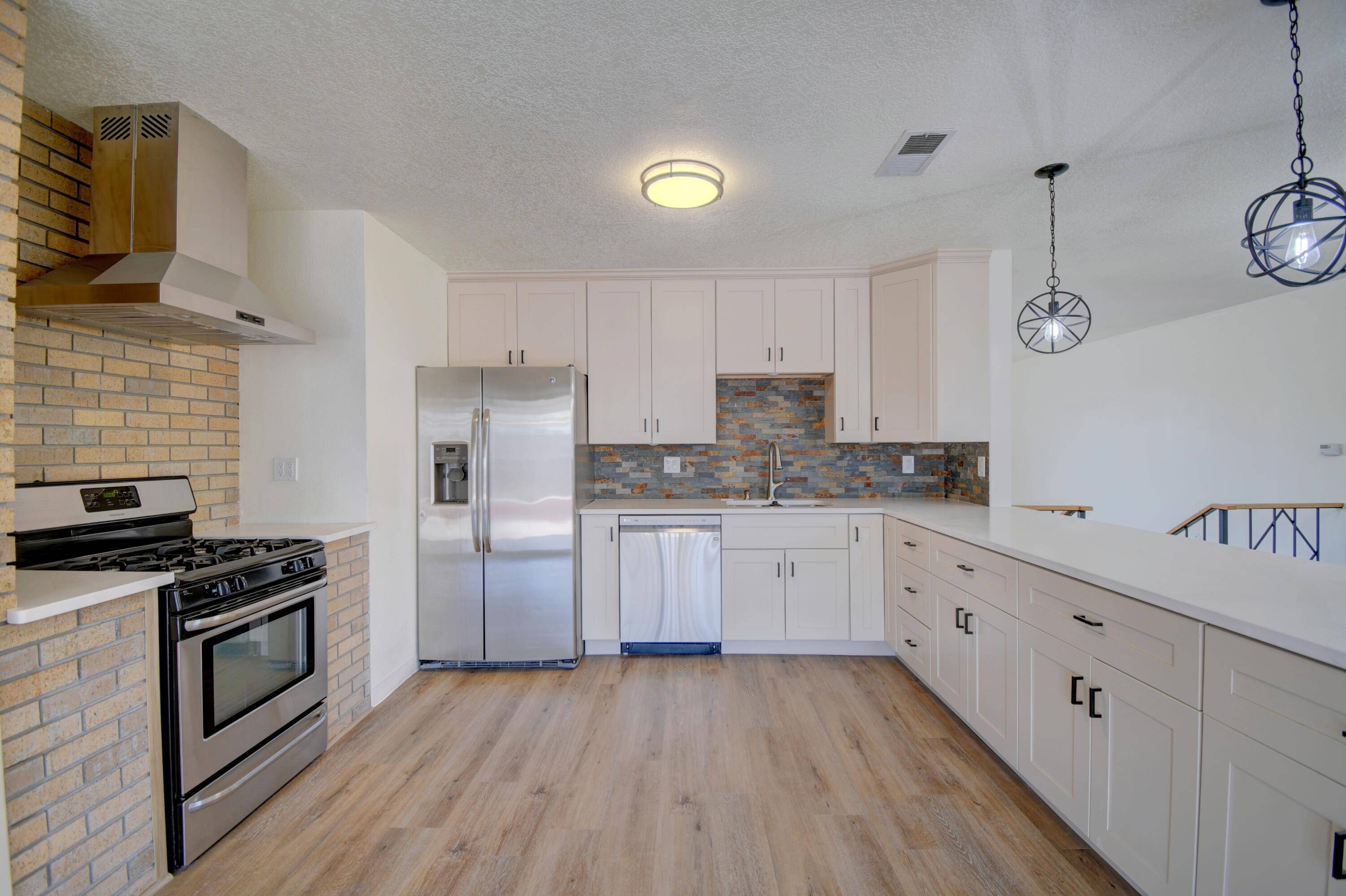 Rio Rancho, NM 87124,4703 EL BARDO CT SE