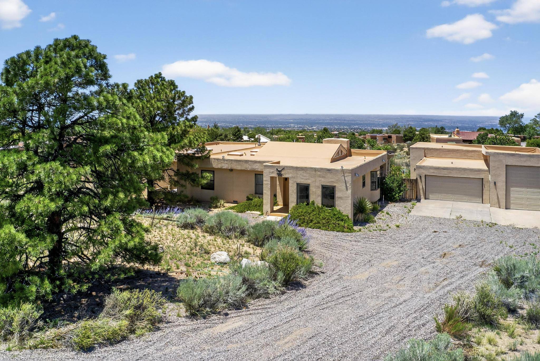 Albuquerque, NM 87122,659 ROADRUNNER LN NE