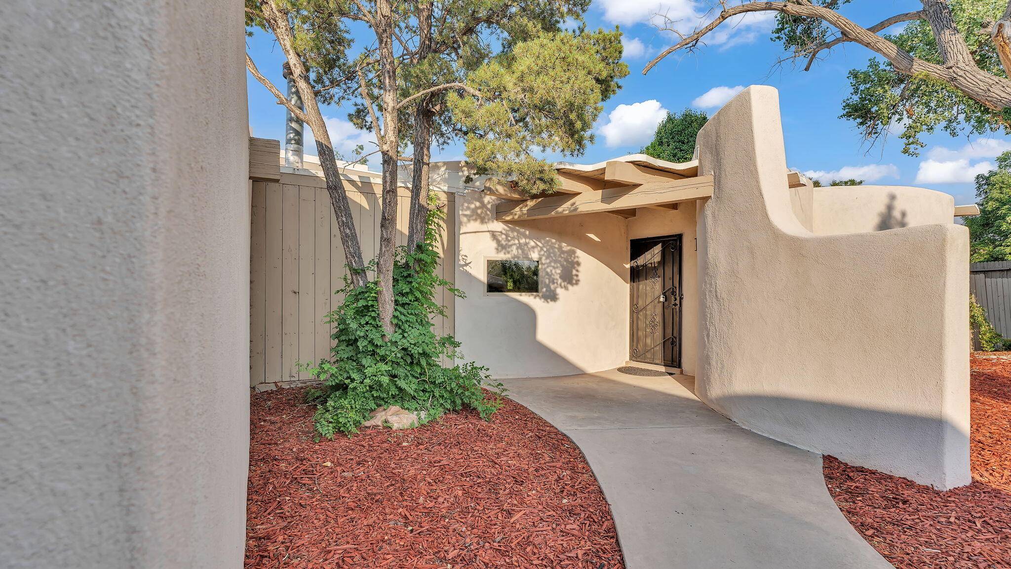 Albuquerque, NM 87104,3212 CALLE DE ESTELLA NW