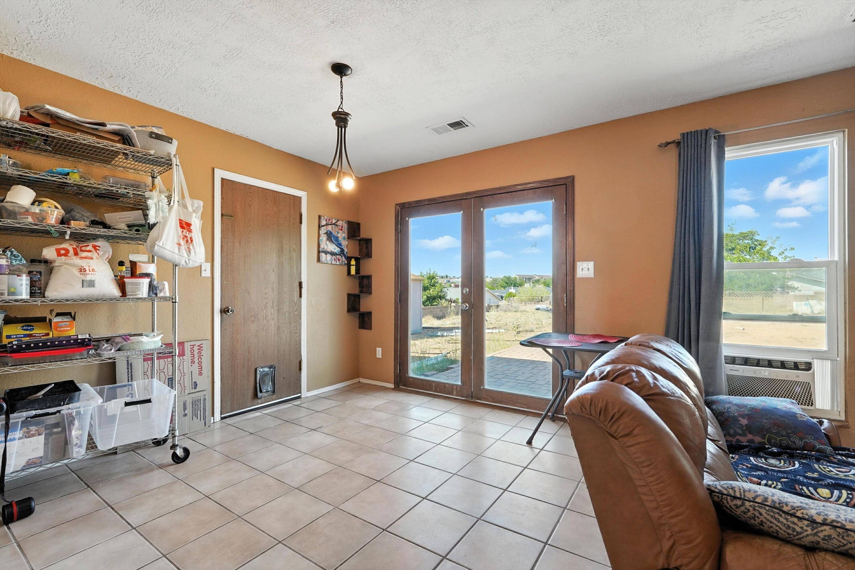 Rio Rancho, NM 87124,4650 SAPPHIRE DR NE