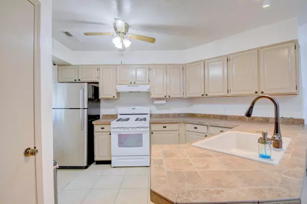 Edgewood, NM 87015,93 DINKLE RD