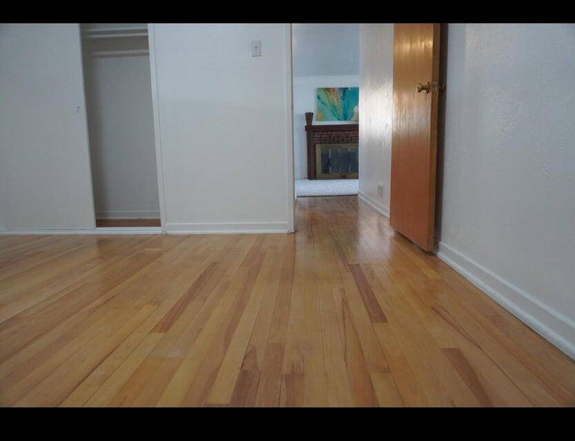 Albuquerque, NM 87108,913 California ST SE