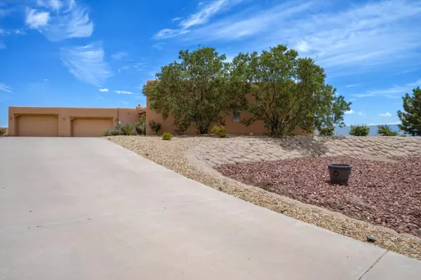 Rio Rancho, NM 87144,1420 Gros Ventre DR NE