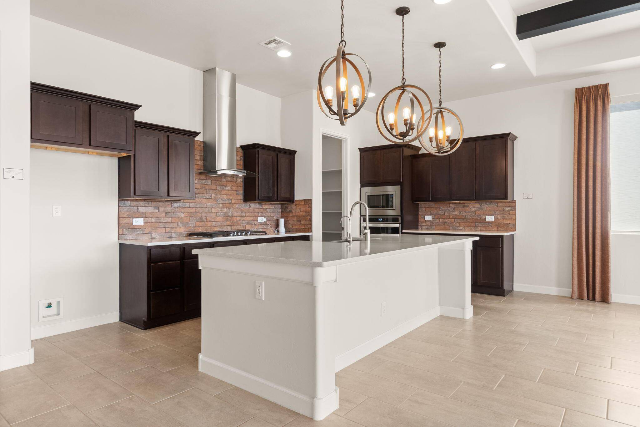Rio Rancho, NM 87144,6816 CLEARY LOOP NE