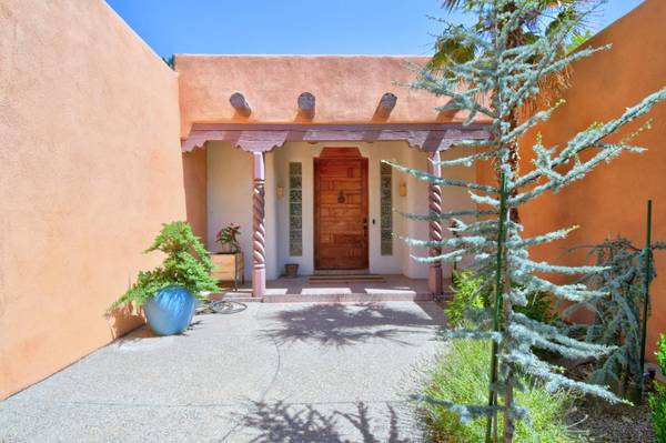 1635 TIERRA DEL RIO NW, Albuquerque, NM 87107
