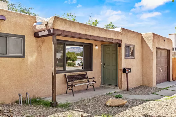 Albuquerque, NM 87110,3209 LA VETA DR