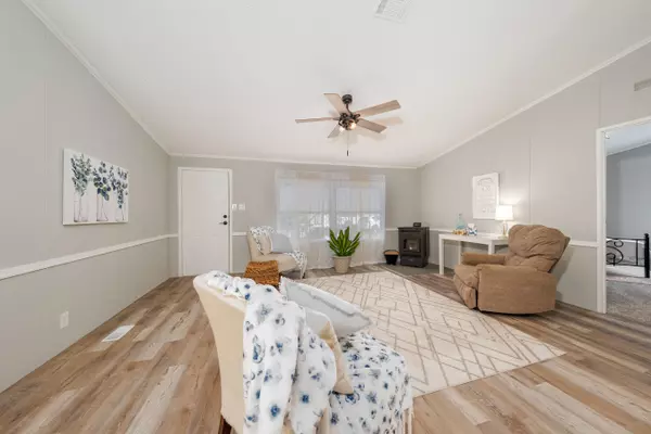 Ruidoso Downs, NM 88346,126 RIVER LN