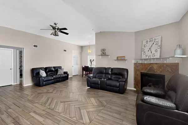 Albuquerque, NM 87114,5401 Crown Ridge RD NW