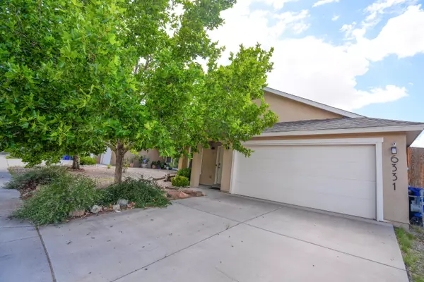 6331 Avenida Madrid NW, Albuquerque, NM 87114