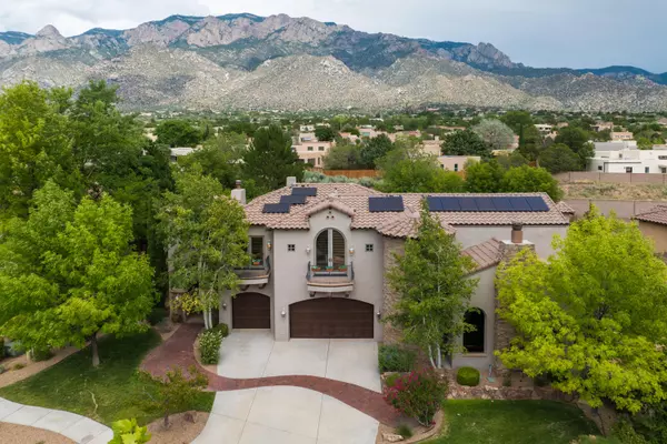 Albuquerque, NM 87122,8820 GYPSY DR NE
