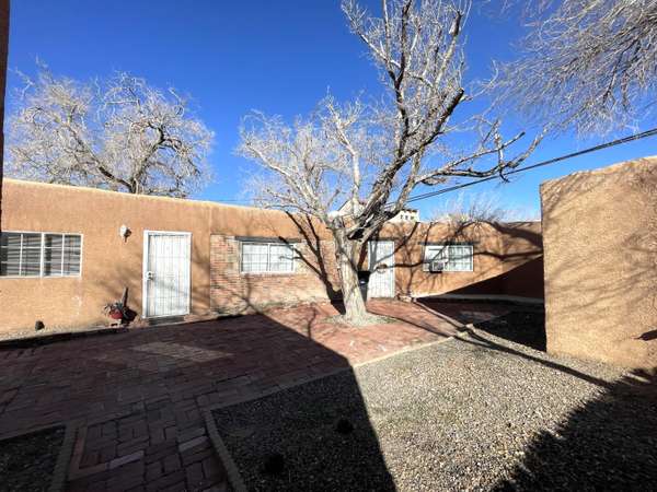 408 PENNSYLVANIA ST SE, Albuquerque, NM 87108
