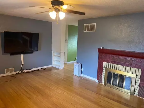 Albuquerque, NM 87112,9616 MORROW AVE NE