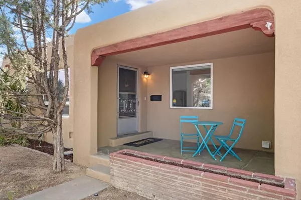 Albuquerque, NM 87108,404 FONTANA PL NE