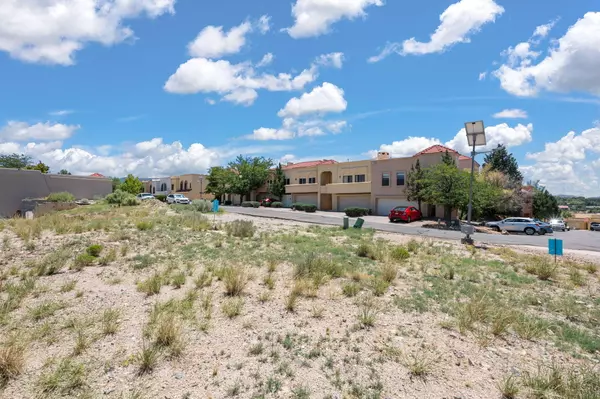 Albuquerque, NM 87123,451 PINON CREEK RD SE
