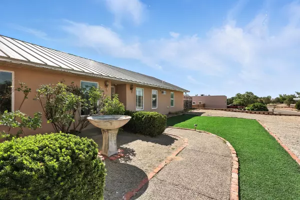 109 JARVIS PL, Rio Communities, NM 87002