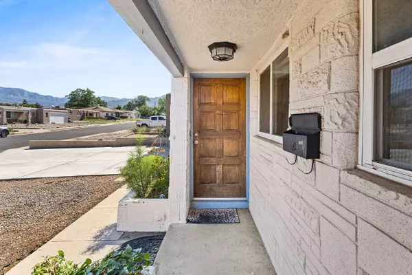 Albuquerque, NM 87112,10012 Los Arboles AVE NE