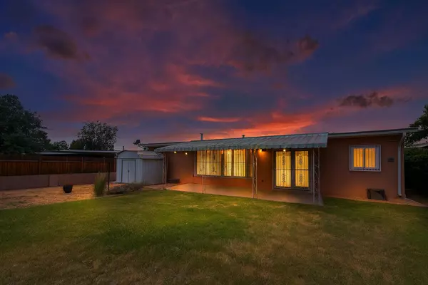 5008 PALO DURO AVE NE, Albuquerque, NM 87110