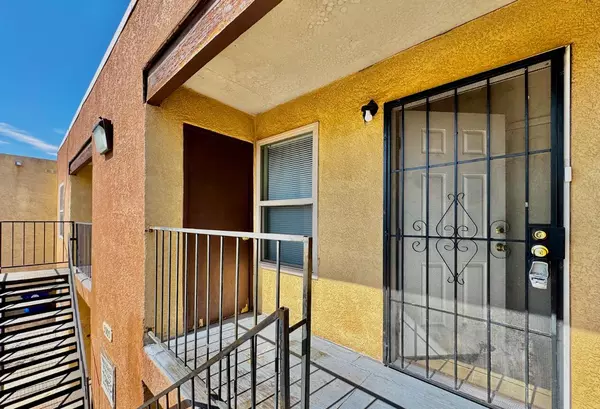 Albuquerque, NM 87107,3505 TULANE DR NE #4