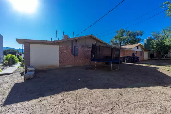 Albuquerque, NM 87108,301 TENNESSEE ST SE