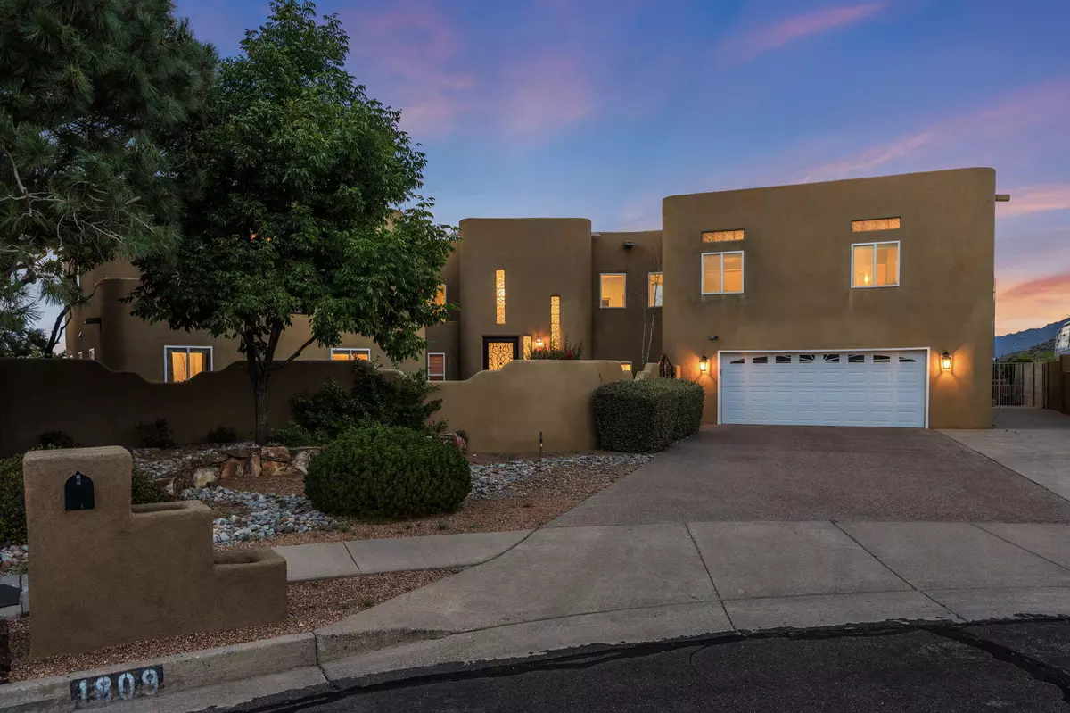 Albuquerque, NM 87112,1809 ARCHULETA DR NE
