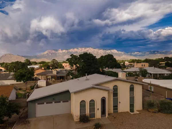 8217 OTERO AVE NE, Albuquerque, NM 87109