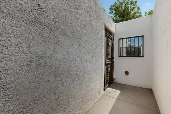 Albuquerque, NM 87108,8317 SAN JOAQUIN AVE SE