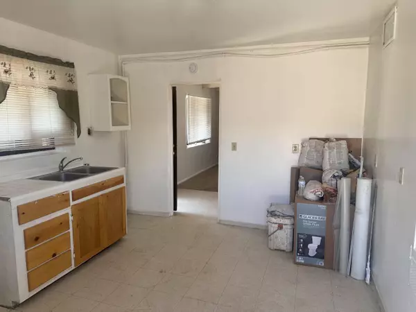 Albuquerque, NM 87108,207 Vermont ST NE
