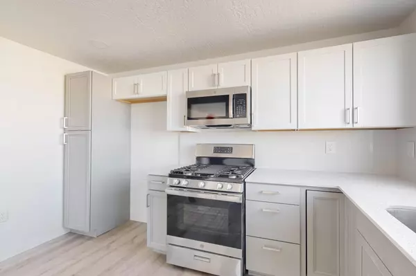 Albuquerque, NM 87107,902 PALO DURO AVE NW