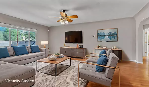 Albuquerque, NM 87106,1026 VASSAR DR NE