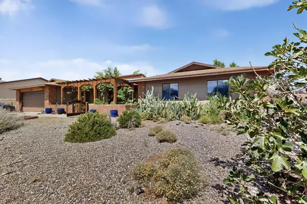 2009 TWISTED JUNIPER RD SE, Rio Rancho, NM 87124