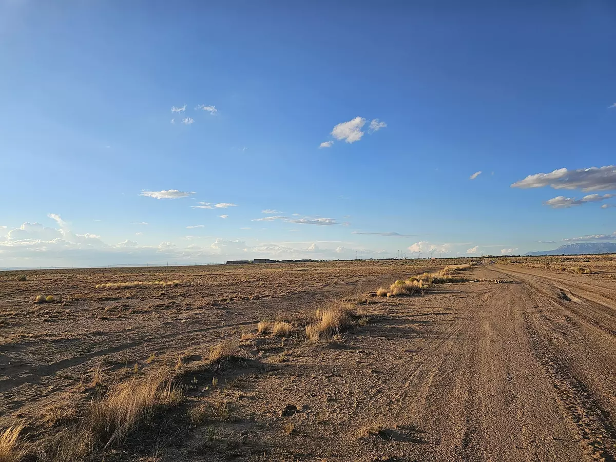 Los Lunas, NM 87031,VL RDO Lot 3 Block 14 #7