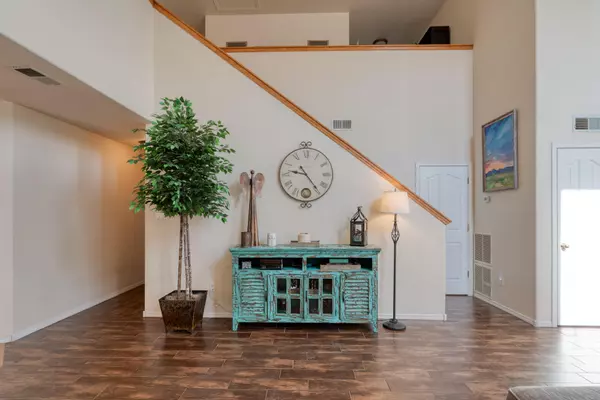 Albuquerque, NM 87122,9912 ALEXANDRIA RD NE