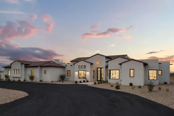 8601 BEVERLY HILLS AVE NE, Albuquerque, NM 87122