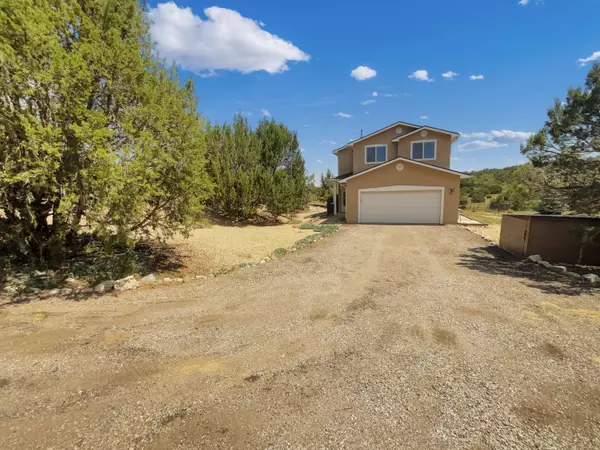 33 BLUE MULE DR, Edgewood, NM 87015