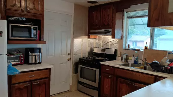 Albuquerque, NM 87110,3417 PALOMAS DR NE