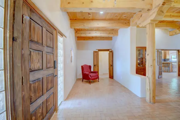 Peralta, NM 87042,4 WAPITI LN