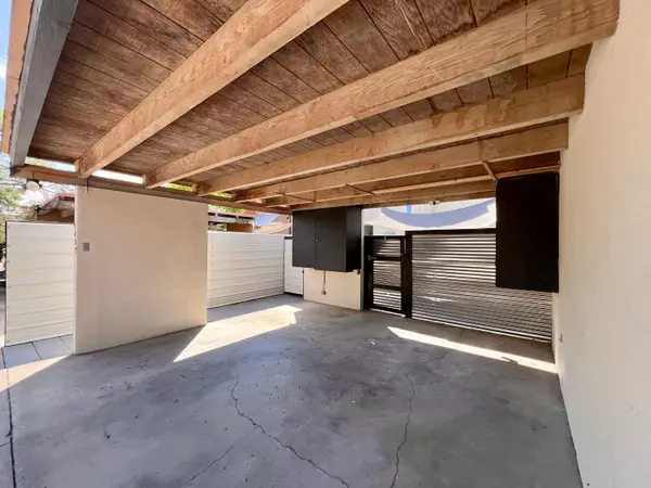 Albuquerque, NM 87107,5427 6TH ST NW