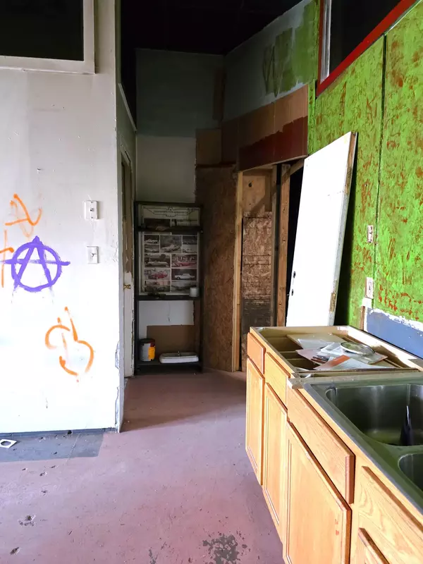 Albuquerque, NM 87108,428 CHAMA ST SE