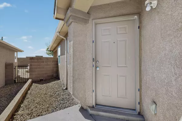 Albuquerque, NM 87121,8928 LOWER MEADOW TRL SW