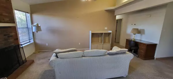 Gallup, NM 87301,203 Cactus RD